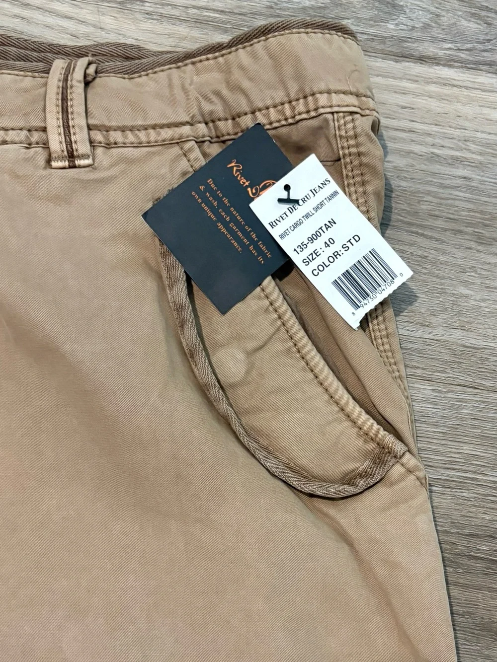 Rivet de Cru Khaki Twill Cargo Shorts size 40 MSRP $78 New with Tags